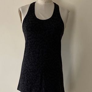 Lululemon  Cool Racer BackTank Top   Grey/Black   Sz.10  Pre-owned